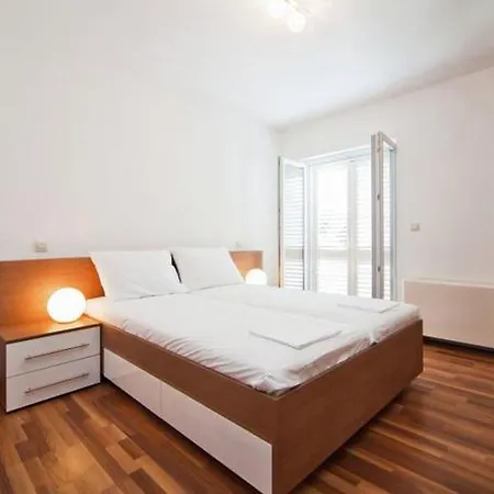 شقة Aurora Lapad Central Suites *