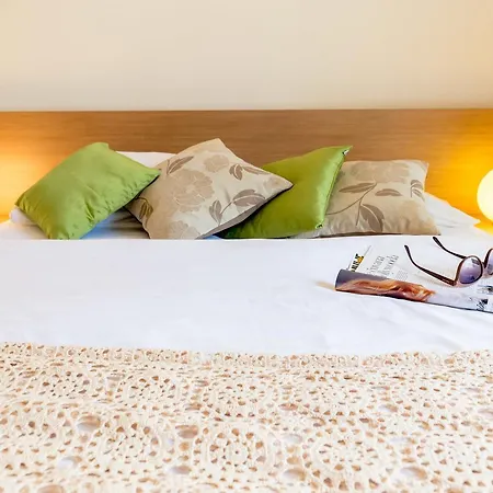 Aurora Lapad Central Suites